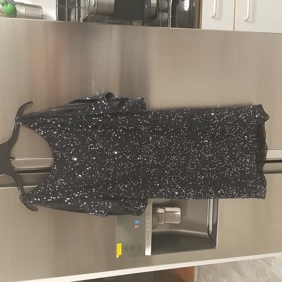 💕AIDAN MATTOX💕 Cold Shoulder Sequin Mini Dress ~ Cocktail Dress Black 6 NWOT - Picture 7 of 12